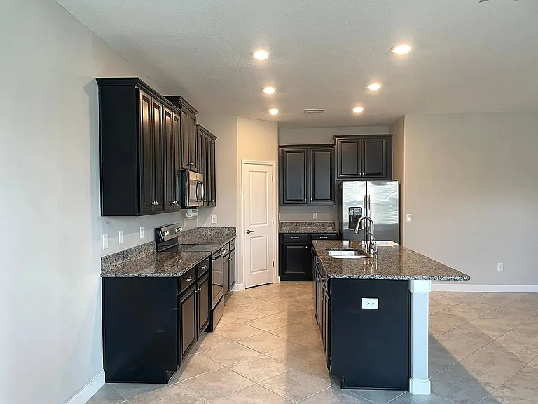 9671 Ivory Dr — Photo 6