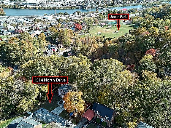 4th image of 1514 North Dr
