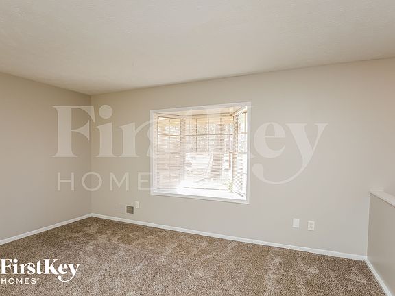 3rd image of 1080 Buckhurst Dr