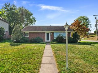 279 Spring Run Rd, Crescent, PA 15046