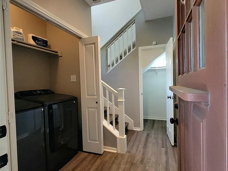 77 Woodlily Pl — Photo 3
