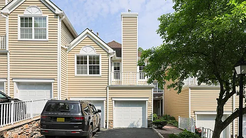 40 Springholm Dr Photo 1