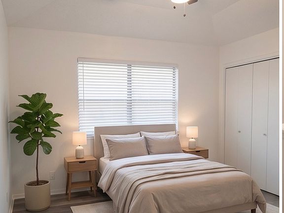 3rd image of 5509 Thunderbird APT B