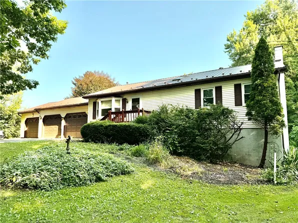 7107 Jackson Hill Rd, Newark, NY 14513