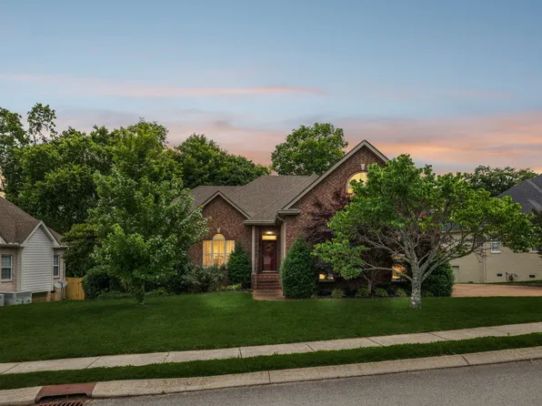 2010 Raven Xing, Mount Juliet, TN 37122