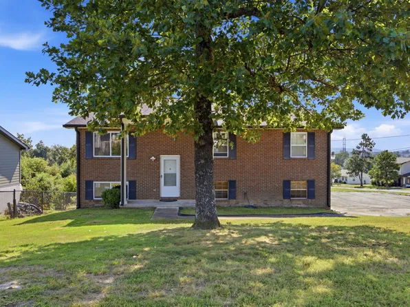 4200 Shady Oak Dr, Ooltewah, TN 37363