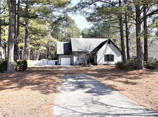 115 Windsor Ln, Raeford, NC 28376