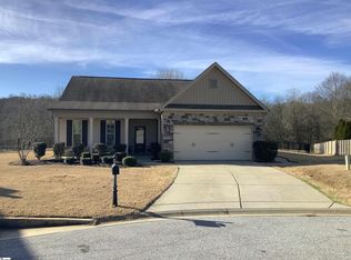 16 Harwick Ct, Easley, SC 29642