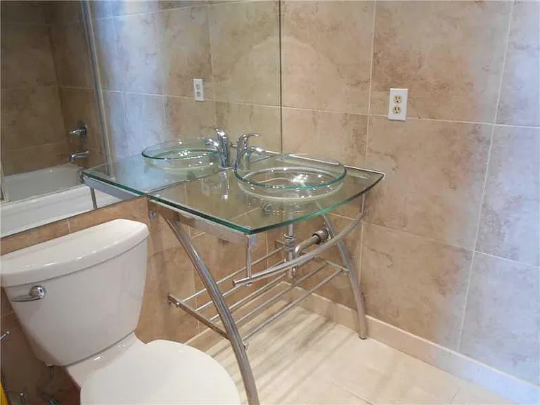 2801 NE 183rd St #1112W — Photo 7