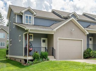 37 Thornes Ln, Asheville, NC 28805