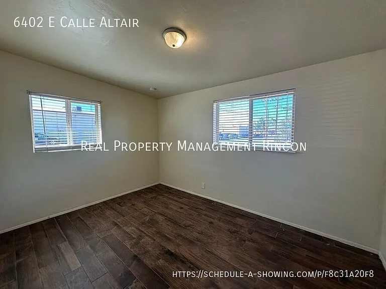 6402 E Calle Altair — Photo 10