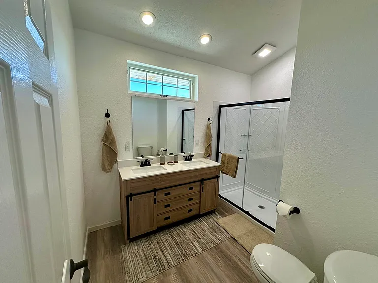 440 Hickok Trl — Photo 12