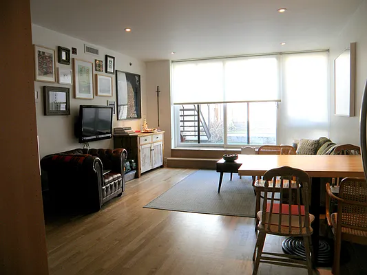 Rented by Douglas Elliman | media 32