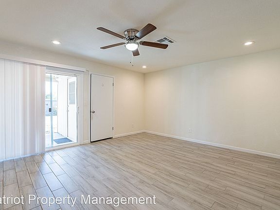 4th image of 4117 E Aster Dr