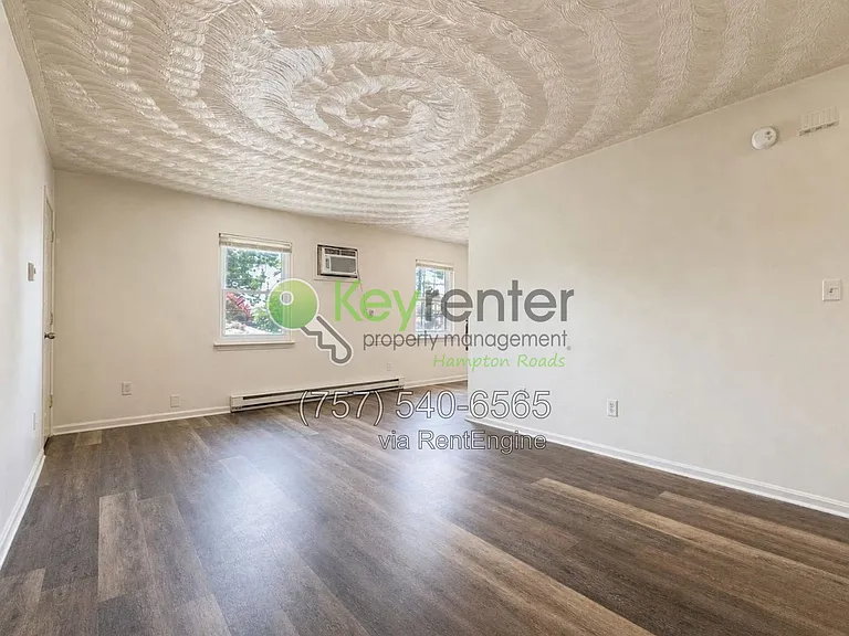 4670 Kincaid Ave #D — Photo 4