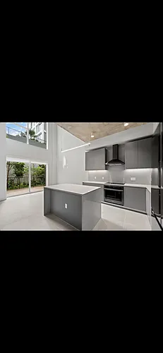 110 NW 25th St #4 Photo 1