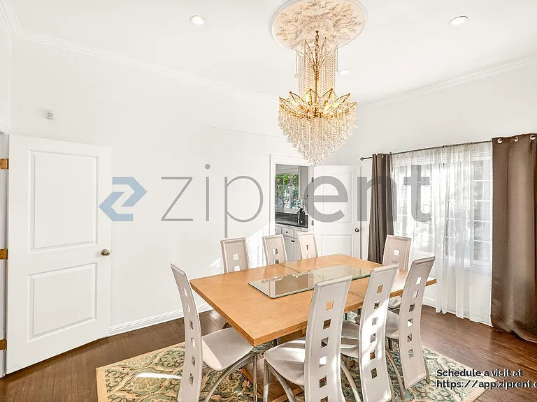138 N Hamel Dr — Photo 7