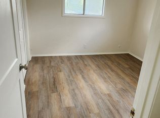 2705 W Radan Ct #E, Peoria, IL 61604