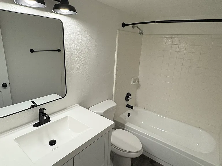 4490 E Pikes Peak Ave #265 — Photo 2