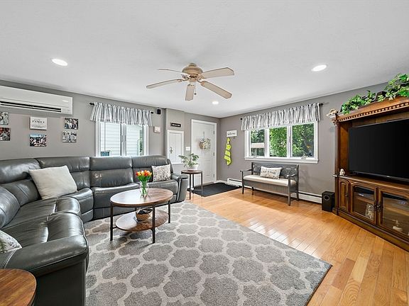 4th image of 35 Arnold St