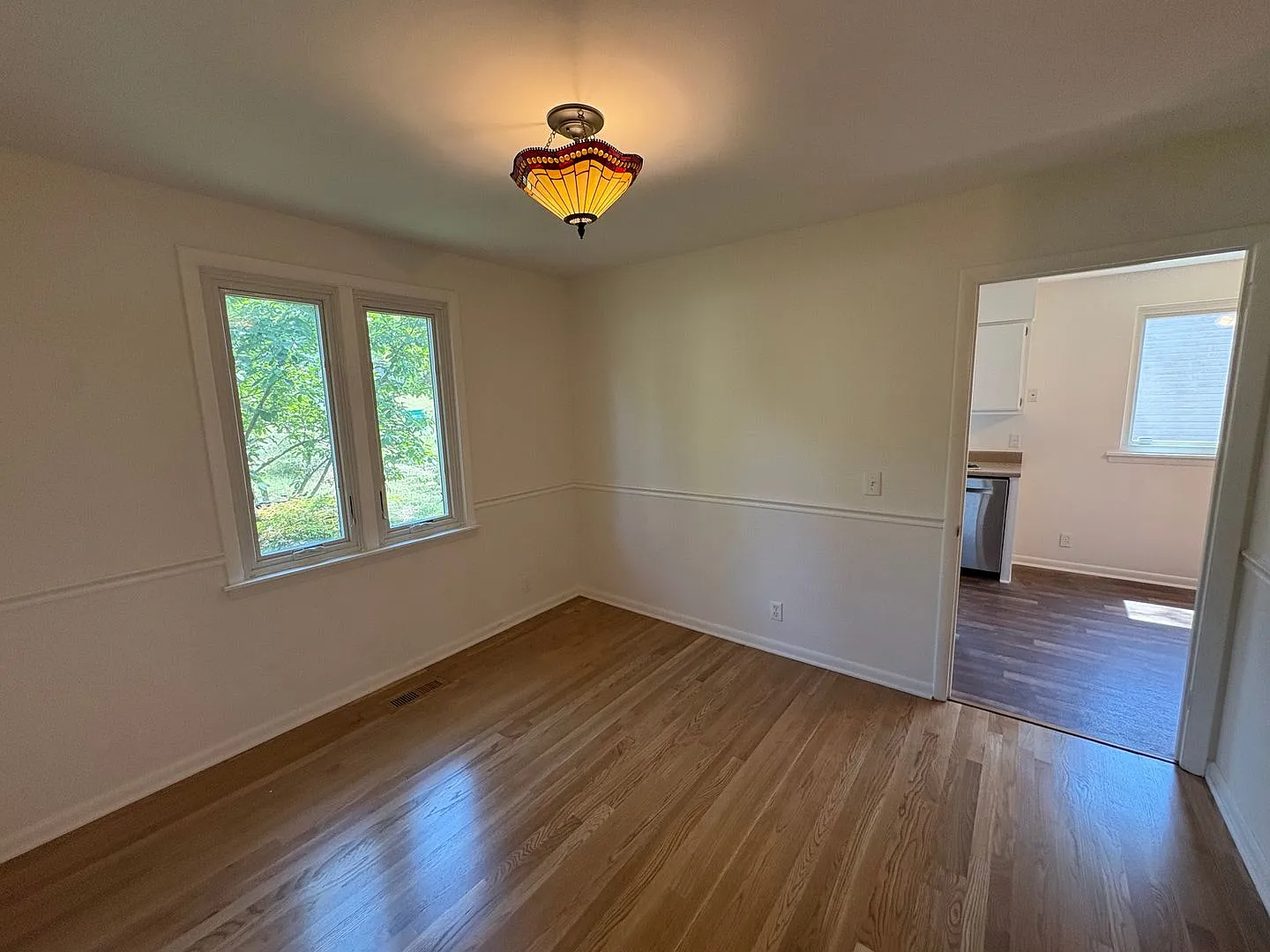 Charming Rolling River Estates Home — Photo 2