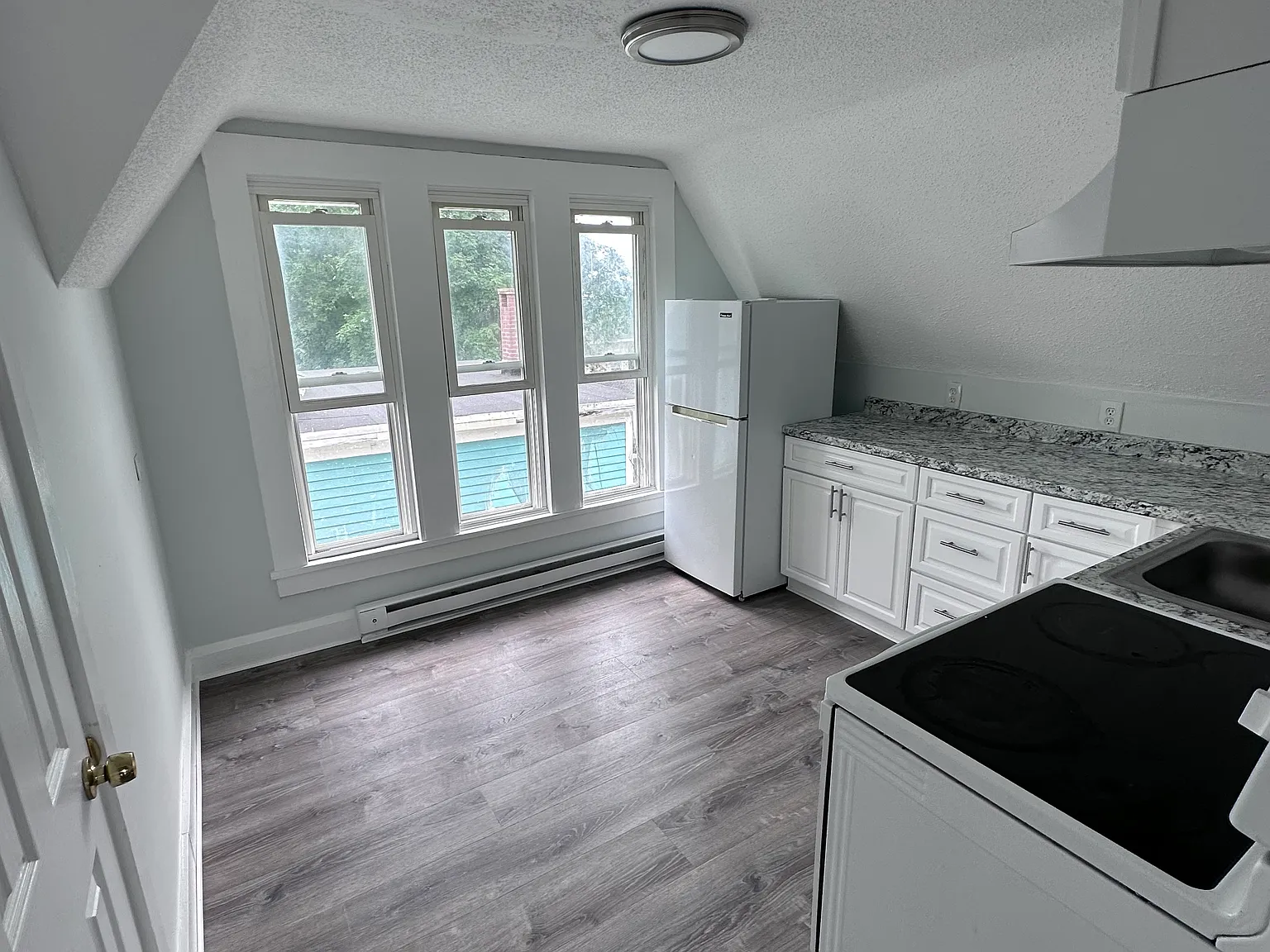 2 bed, 800 sqft, $1,500 — Photo 3