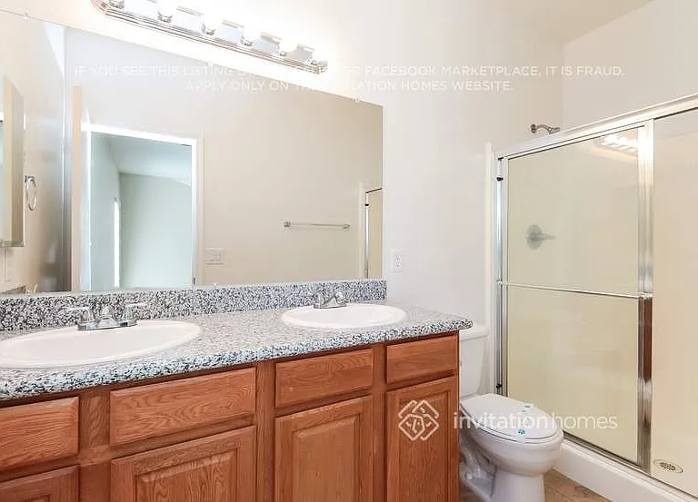 2757 W San Carlos Ln — Photo 18