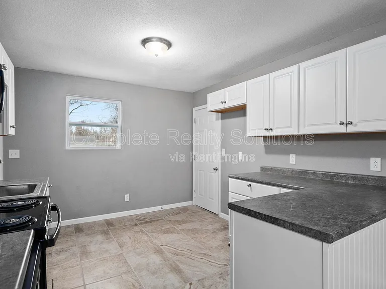 50 Lynn Meadows Ln — Photo 11