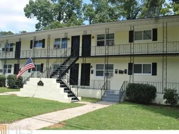 Marina Apartments