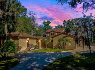 530 Clifton Rd, Crescent City, FL 32112