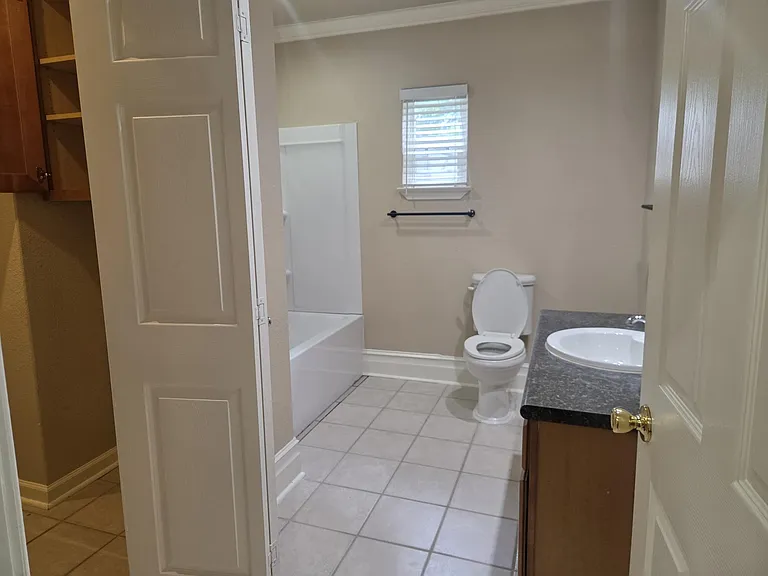 805 Lewis St #A — Photo 7