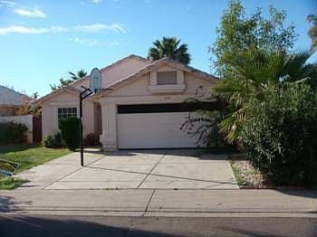 2nd image of 7707 W Montebello Ave