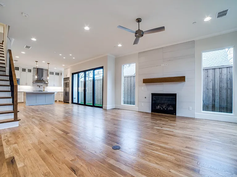 4403 Glenwick Ln — Photo 4