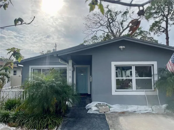1818 Shore Acres Blvd NE, Saint Petersburg, FL 33703