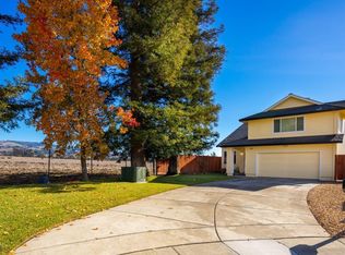 1573 Golf Course Dr, Rohnert Park, CA 94928