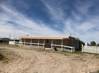 43259 Winema Dr, Bouse, AZ 85325