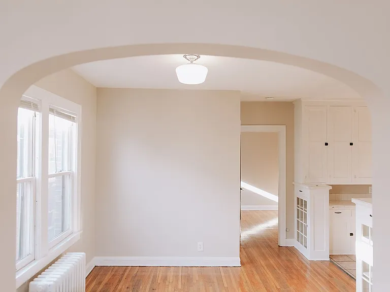 3526 Grand Avenue — Photo 4