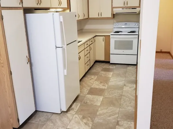 1601 Fourth Avenue, 1601 4th Ave #18, Stevens Pt, WI 54481