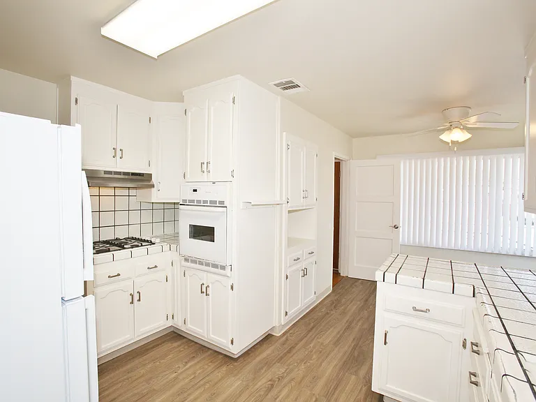 529 Haas Ave — Photo 9