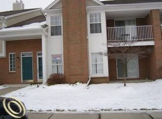 16648 Glenmoor Blvd, Macomb, MI 48044