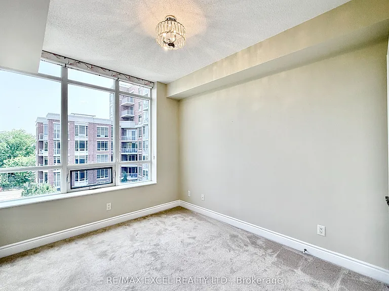 10101 N Yonge St #408 — Photo 26
