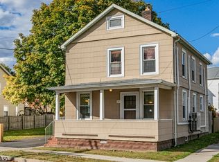 25 Canal St, Raritan, NJ 08869
