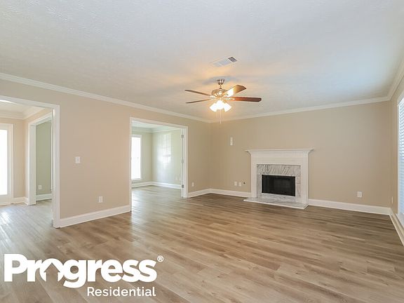 4th image of 921 Rolling Meadows Dr