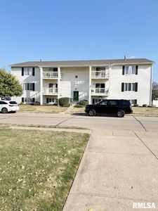 840 E Iowa St, Eldridge, IA, 52748