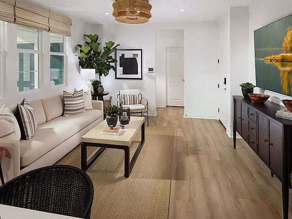 4th image of 6123 Valencia Way