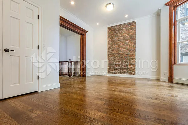 Rented by Dixon Advisory USA Inc. | media 3