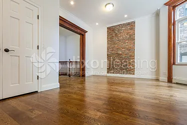 Rented by Dixon Advisory USA Inc.