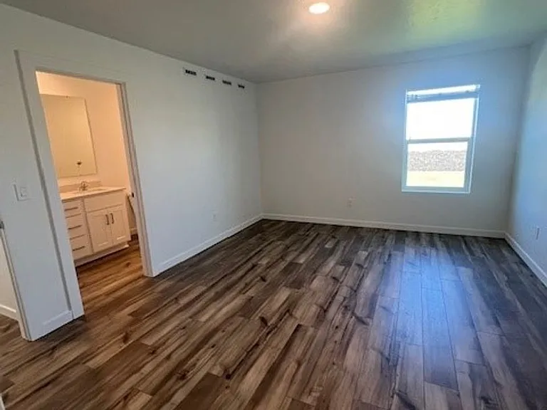11282 Barn Ranch St — Photo 10
