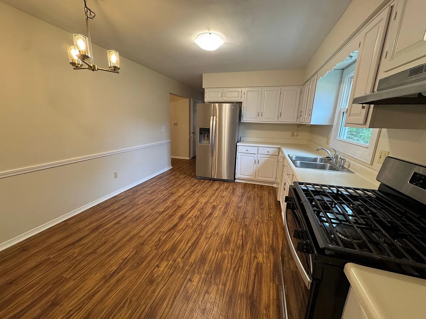 5115 Louden Drive — Photo 4