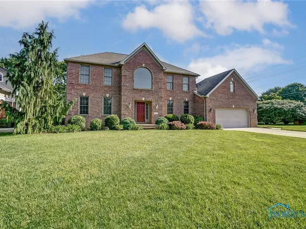 1312 Kensington Blvd, Bowling Green, OH 43402